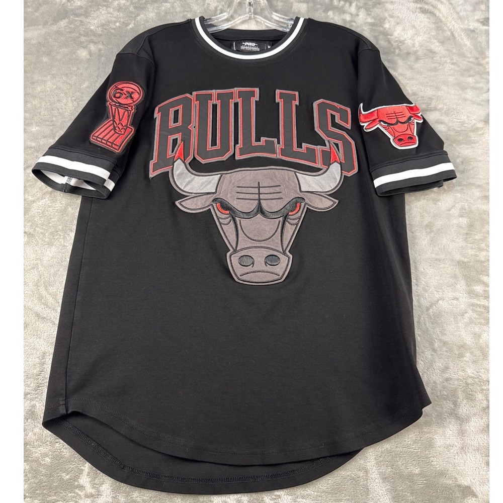 Pro Standard Chicago Bulls Mens M Black Chenille Patch NBA Basketball EUC